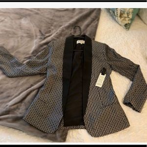 *Brand New* BB DAKOTA chic blazer